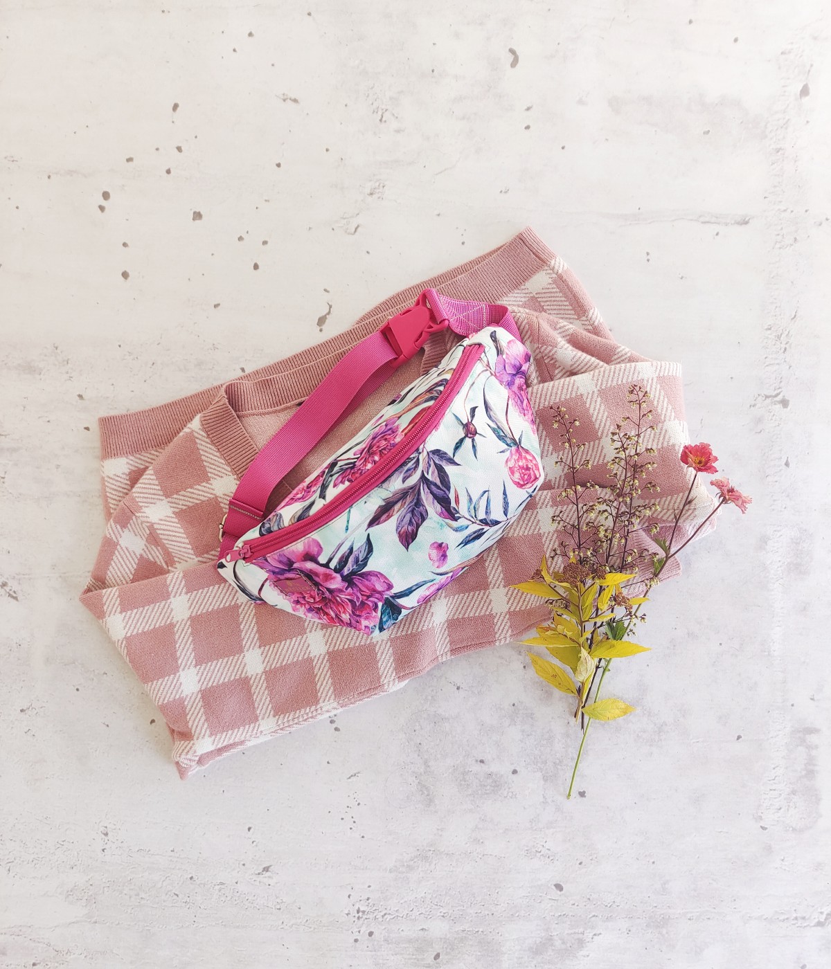 Saszetka biodrowa, nerka Różowa piwonia